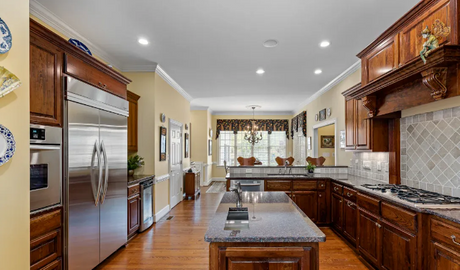 How To Paint Oak Cabinets White.png
